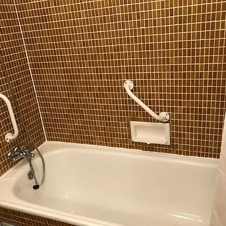 F3 St Cyprien Appartement *