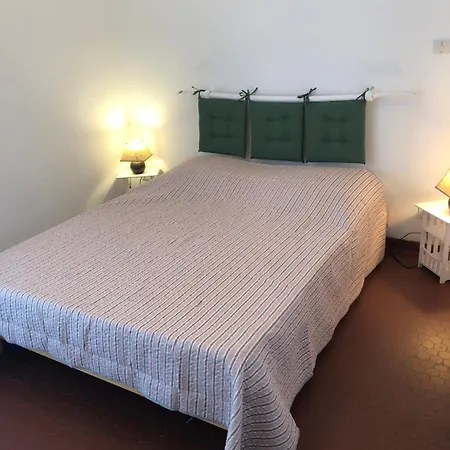 Apartament F3 St Cyprien Et Port 1 *